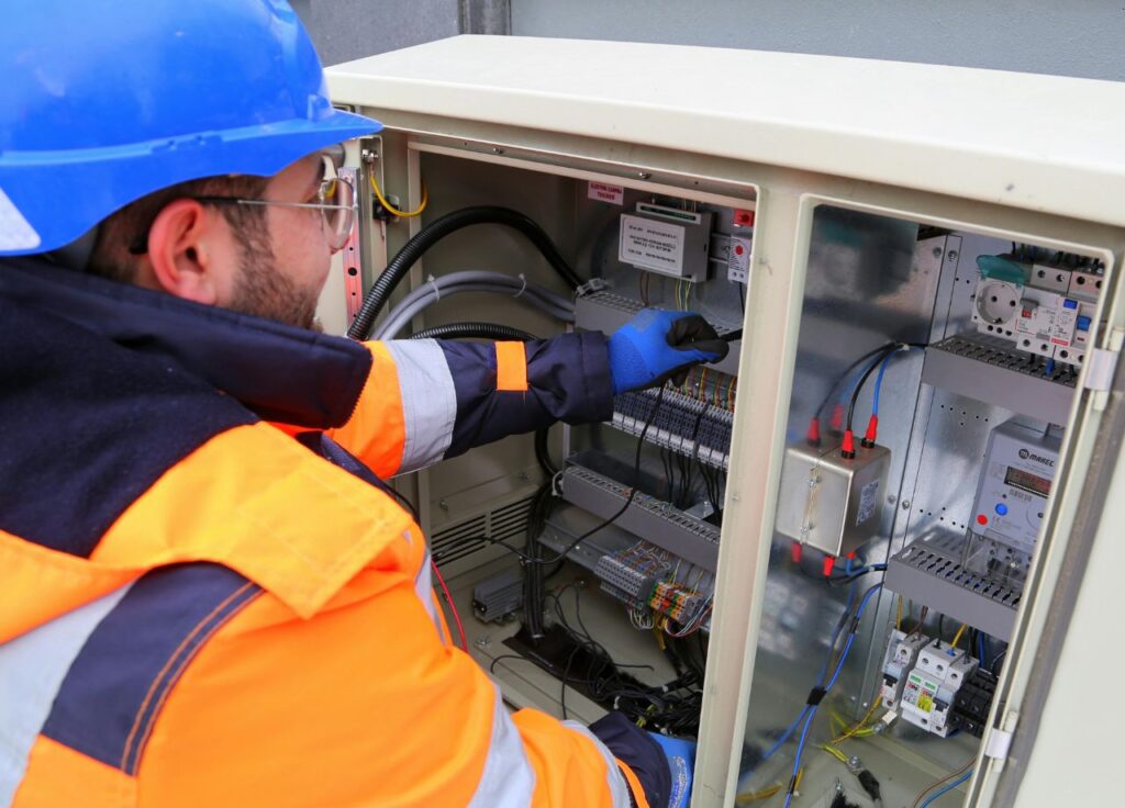 Why Homeowners in Oakton Choose A Good Electrician